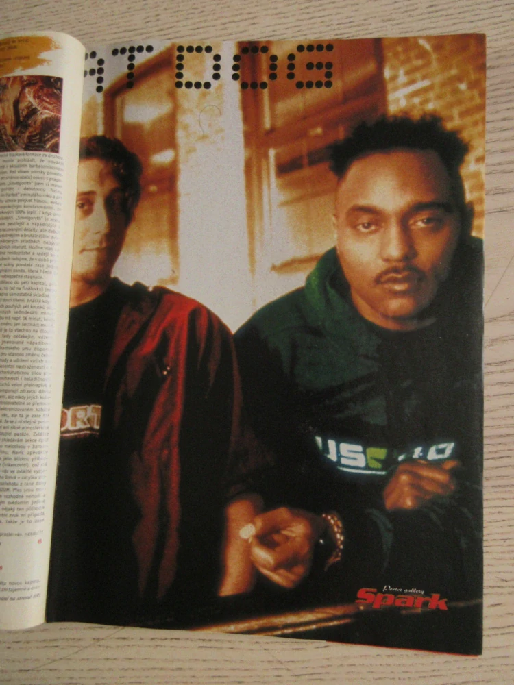 ROCKOVÝ MAGAZÍN SPARK, Č. 7/99, PLAKÁT KABÁT,  DOG EAT DOG, **an