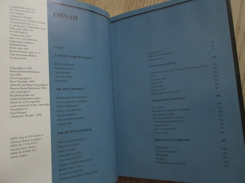 SVĚT ŠAMANŮ, PIERS VITEBSKY, **an