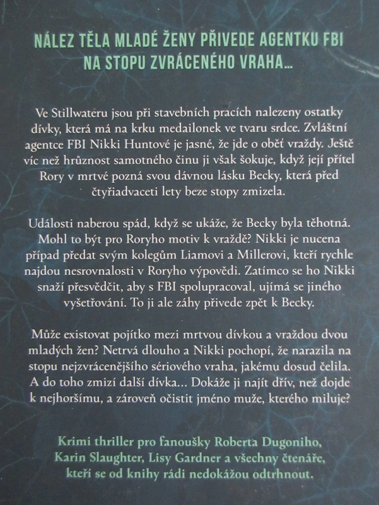 POHŘBENÁ MINULOST, STACY GREEN, **an