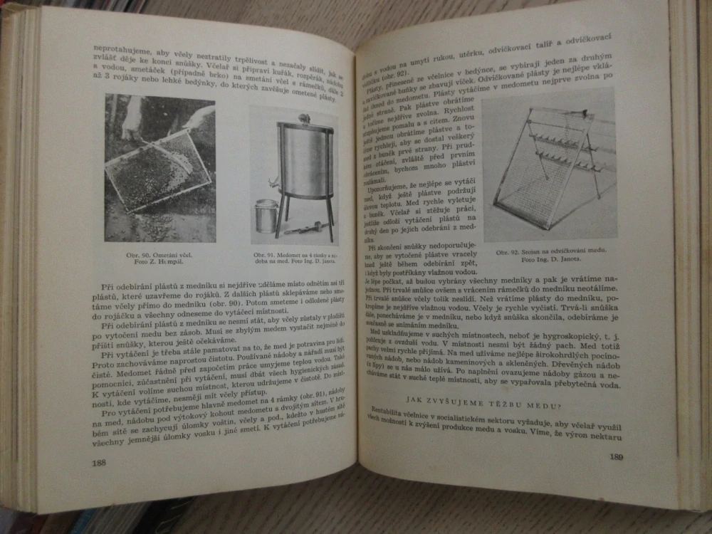 VČELAŘSTVÍ, B. TOMŠÍK, E. LISÝ, J. SVOBODA, J. HEJTMÁNEK, **an