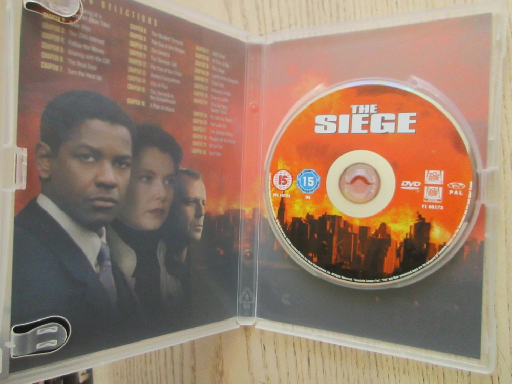 STAV OBLEŽENÍ, D. WASHINGTON, A. BENING, DVD FILM