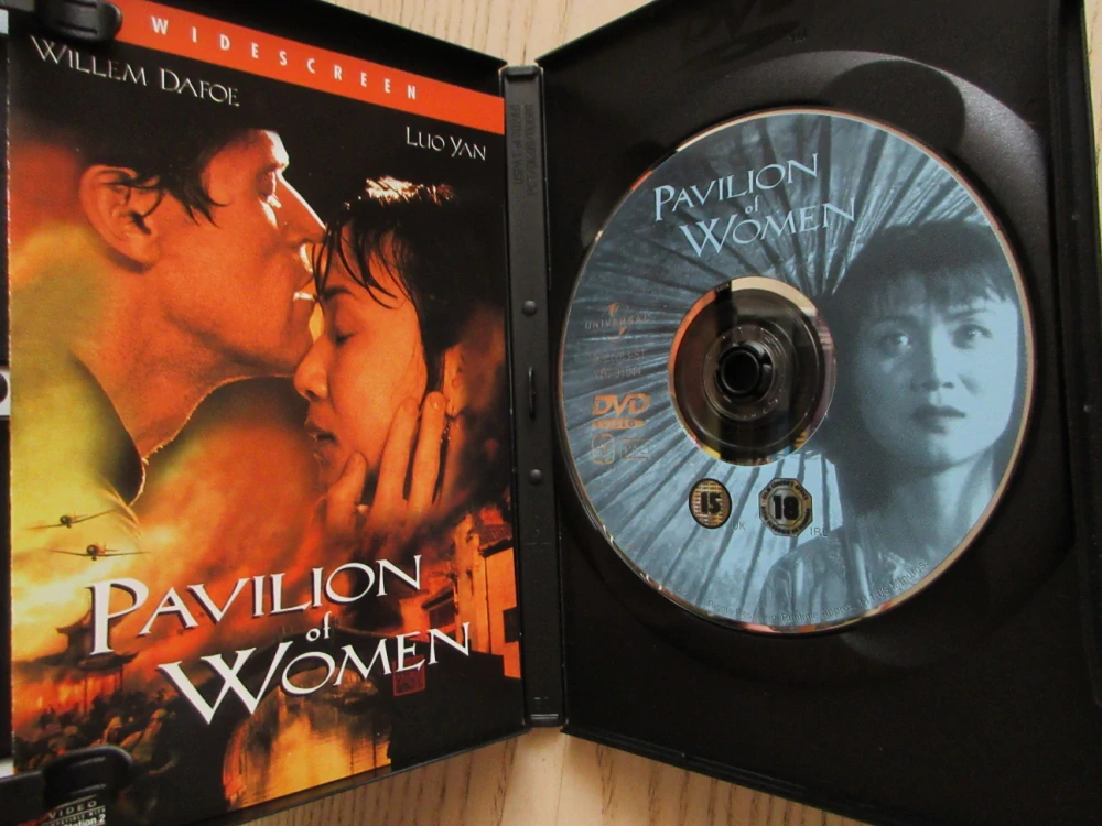 PAVILON ŽEN W. DAFOE, L. YAN, DVD FILM