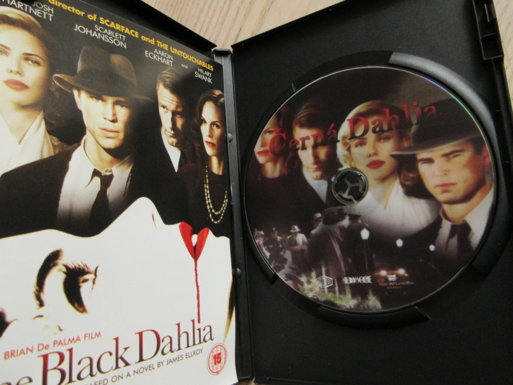 ČERNÁ DAHLIA, HARTNETT, JOHANSSON, GB OBAL, ČESKÉ DVD FILM VČETNĚ BOOK