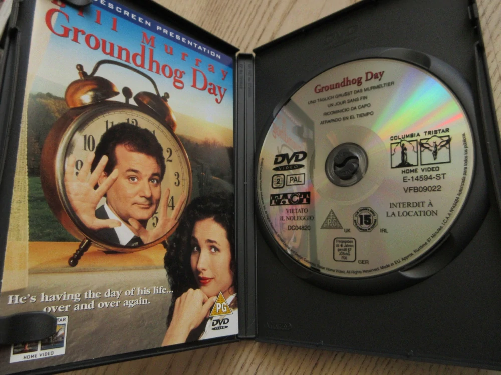 NA HROMNICE O DEN VÍCE, GB OBAL, ČESKÉ TITULKY, DVD FILM VČETNĚ BOOK