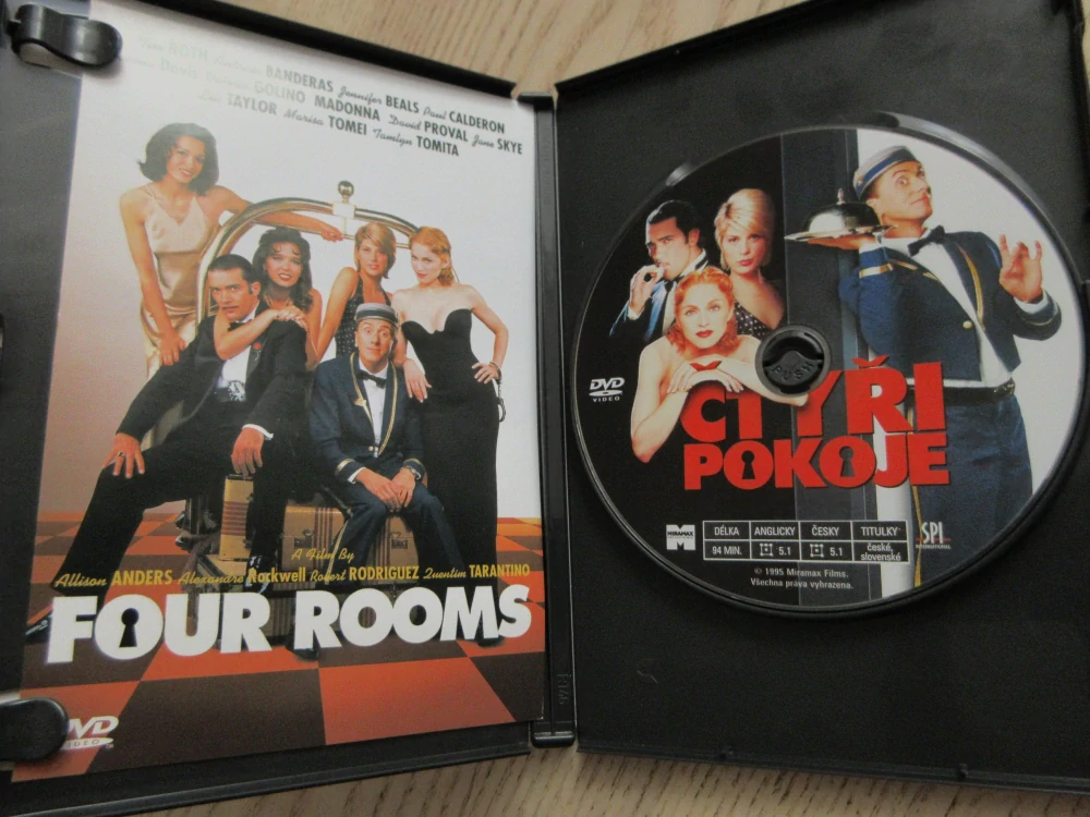 ČTYŘIPOKOJE, MADONNA, A.BANDERAS, GB OBAL, ČESKÁ VERZE, DVD FILM
