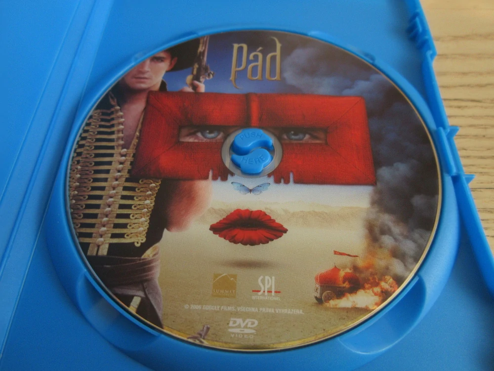 PÁD, GB.OBAL, ČESKÁ VERZE, DVD FILM