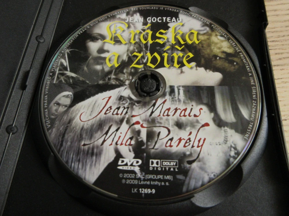 KRÁSKA A ZVÍŘE, J. MARAIS, M. PARÉLY, DVD FILM