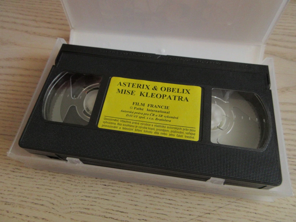 ASTERIX A OBELIX: MISE KLEOPATRA, CH. CLAVIER, G. DEPARDIEU, VHS VIDEOKAZETA