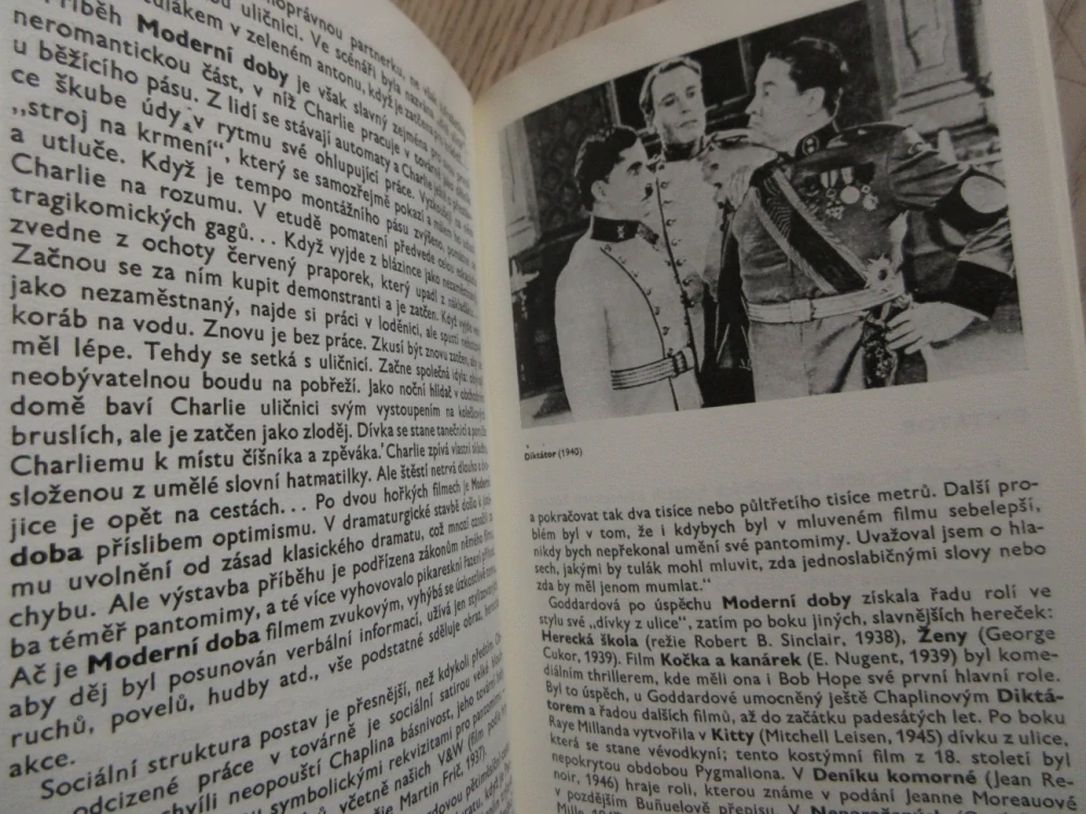 CHAPLIN CHARLES, FILMOVÝ SEŠIT, **an