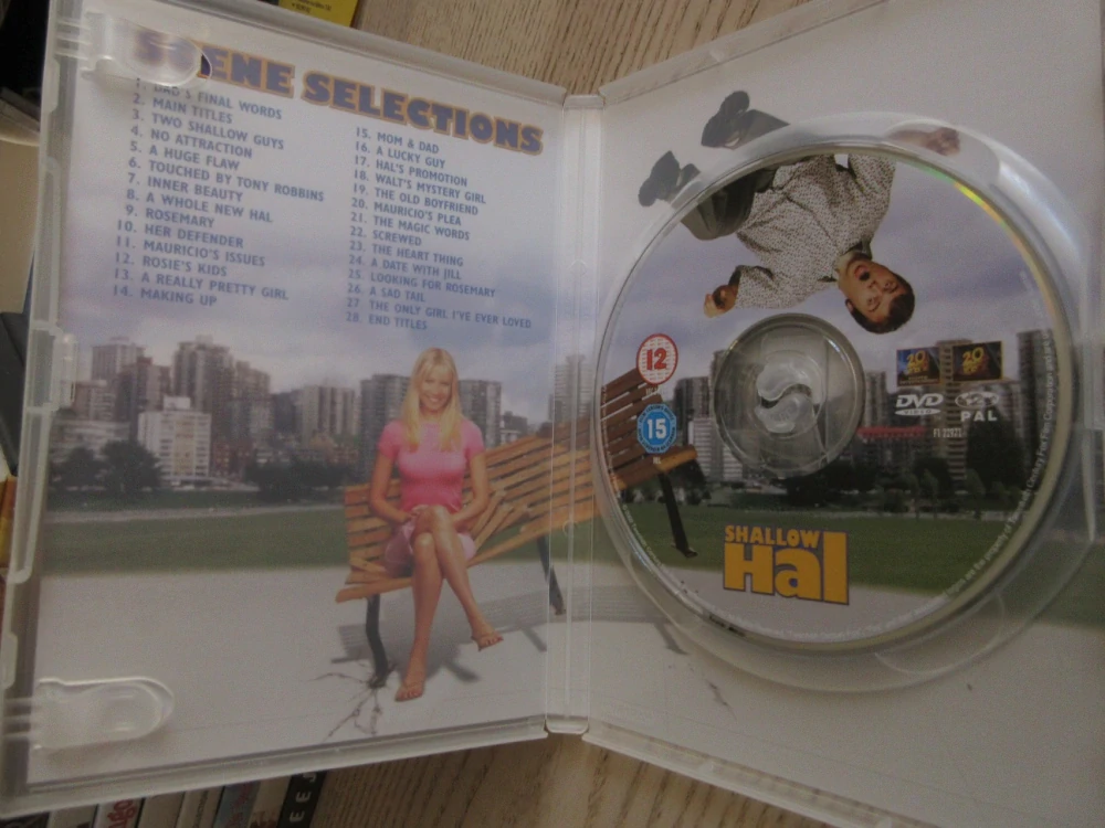 TĚŽCE ZAMILOVÁN, G.PALTROW, J.BLACK, GB OBAL, ČESKÉ TITULKY, DVD FILM