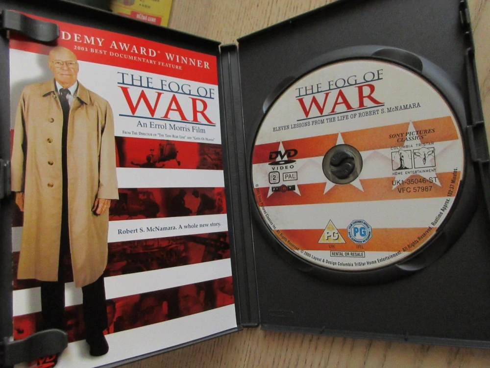 MLHA VÁLKY, GB OBAL, ČESKÉ TITULKY, DVD FILM