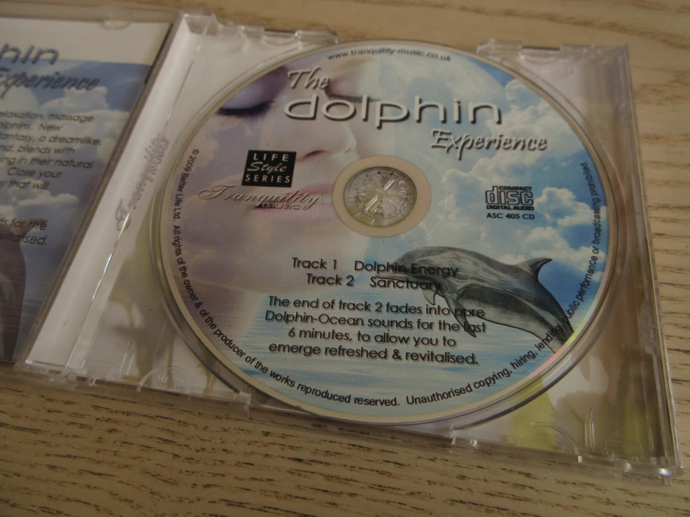 THE DOLPHIN EXPERIENCE, CD HUDBA