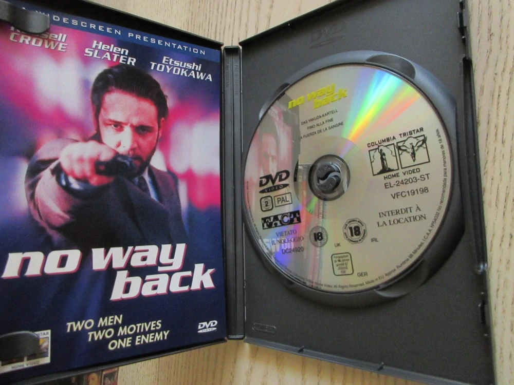 NENÍ CESTY ZPĚT, R.CROWE,H.SLATER, GB OBAL, ČESKÉ TITULKY, DVD FILM