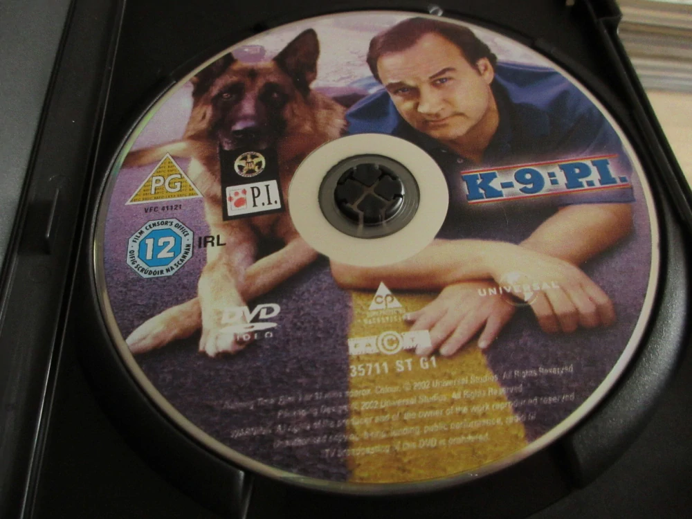 K-9: P.I. PŘÍTEL SE STUDENÝM ČUMÁKEM, J.BELUSHI, GB OBAL, ČESKÉ TITULKY, DVD FILM