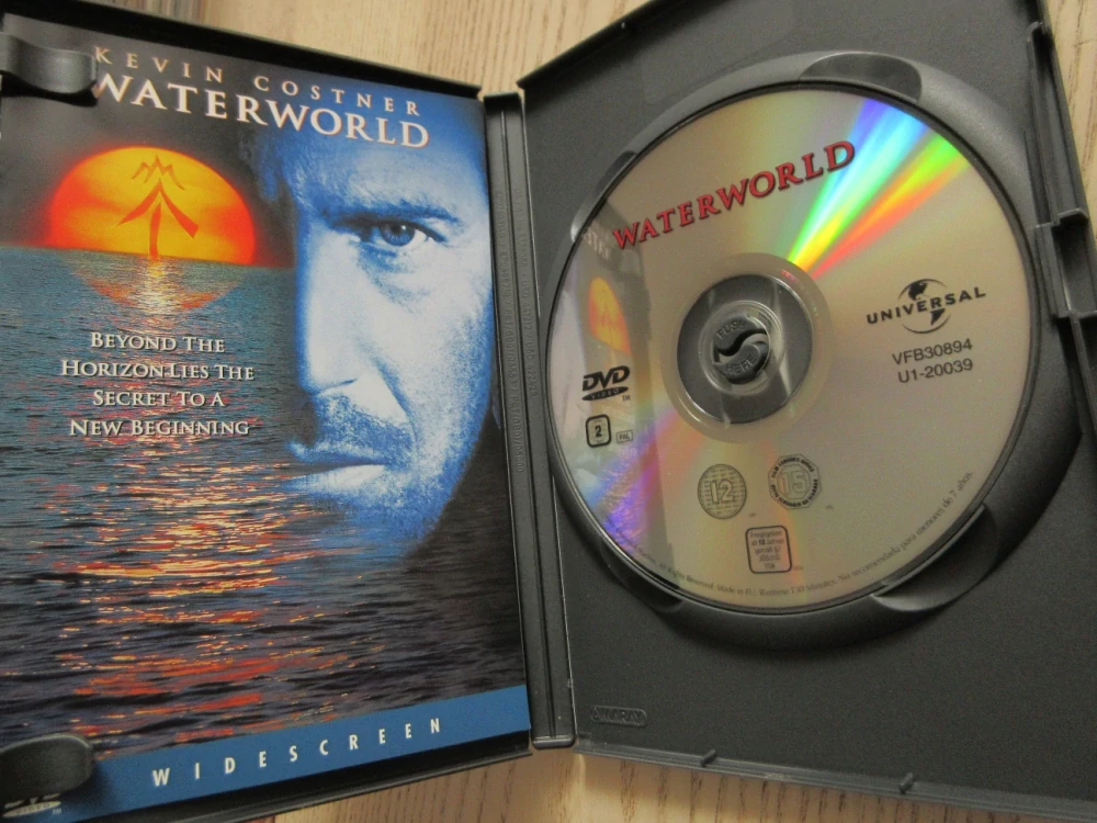 VODNÍ SVĚT, K.COSTNER, GB OBAL, ČESKÉ TITULKY, DVD FILM