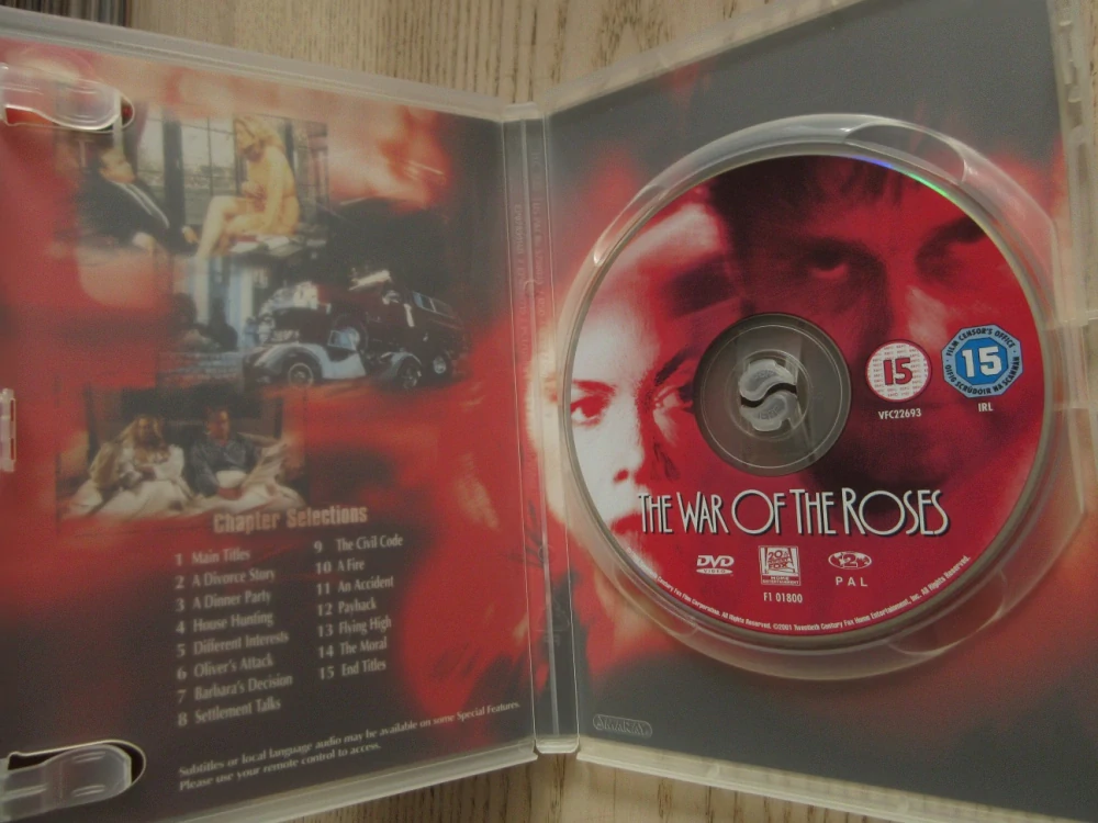 VÁLKA ROSEOVÍCH, M.DOUGLAS, K.TURNER, GB OBAL, ČESKÉ TIT. DVD FILM