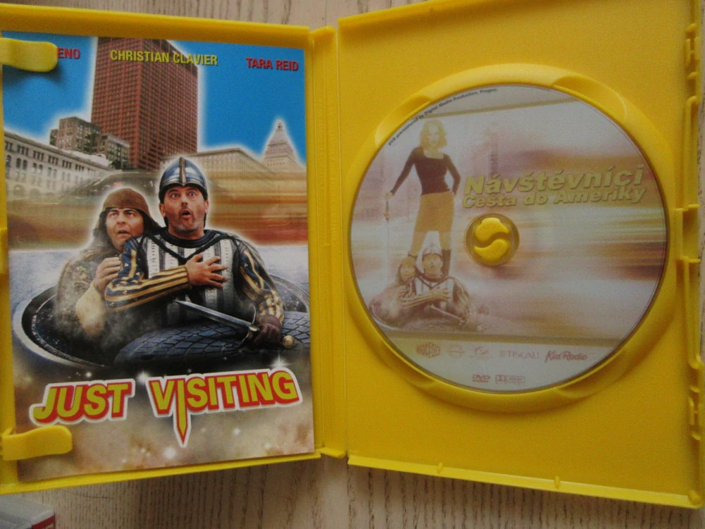NÁVŠTĚVNÍCI CESTA DO AMERIKY, J.RENO, GB OBAL, ČESKÉ DVD FILM