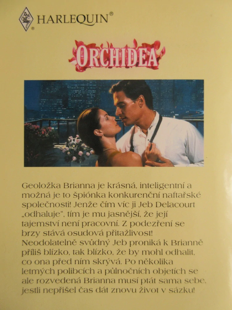 MALÉ VELKÉ TAJEMSTVÍ, SHERRYL WOODSOVÁ, **an