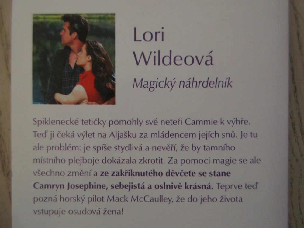 MAGICKÝ NÁHRDELNÍK, LORI WILDEOVÁ, **an