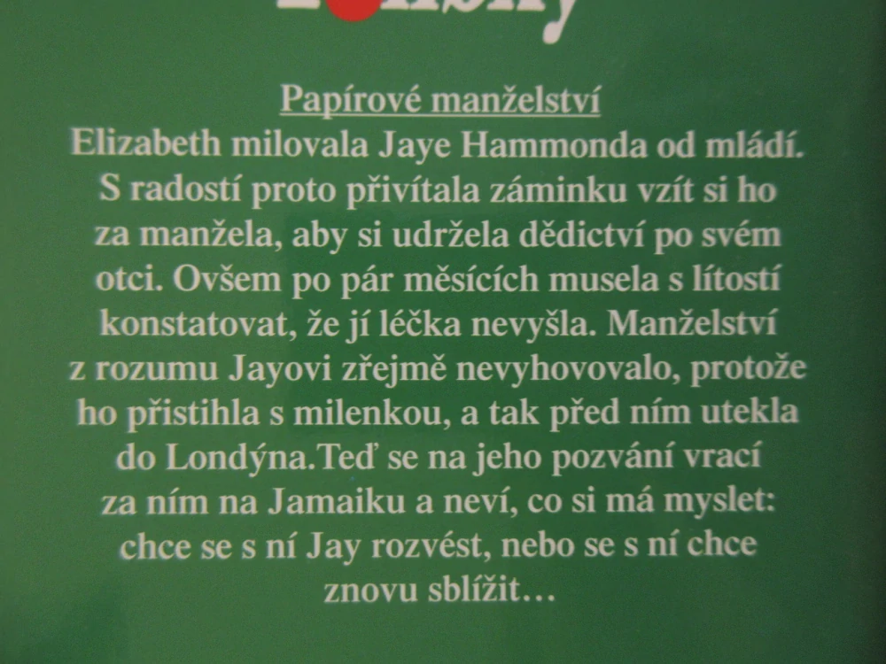 PAPÍROVÉ MANŽELSTVÍ, KATHRYN ROSSOVÁ, **an