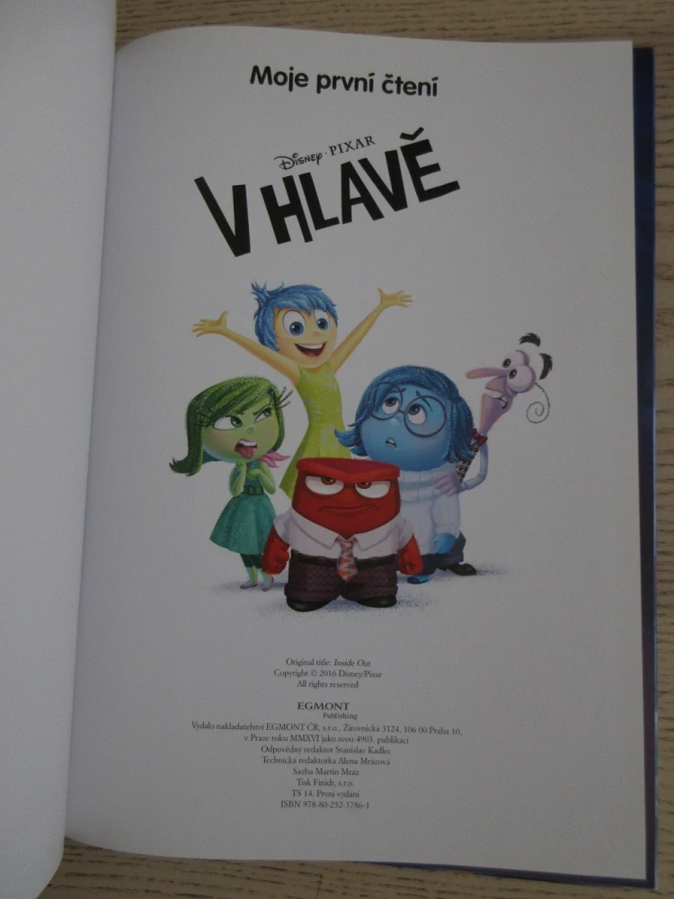 V HLAVĚ, MOJE PRVNÍ ČTENÍ, **an