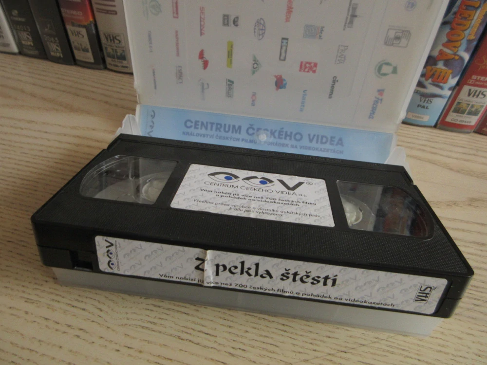 Z PEKLA ŠTĚSTÍ, R: Z. TROŠKA, D. HŮLKA, VHS VIDEOKAZETA