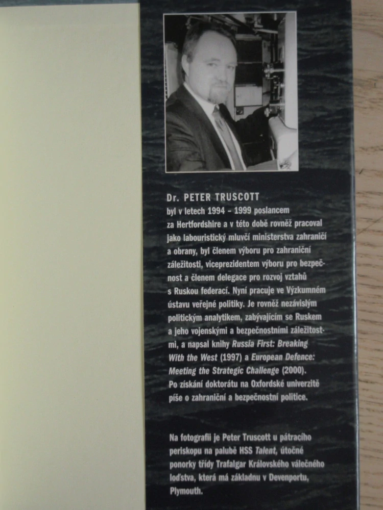 KURSK: ZTRACENÁ PÝCHA RUSKA, PETER TRUSCOTT, **an
