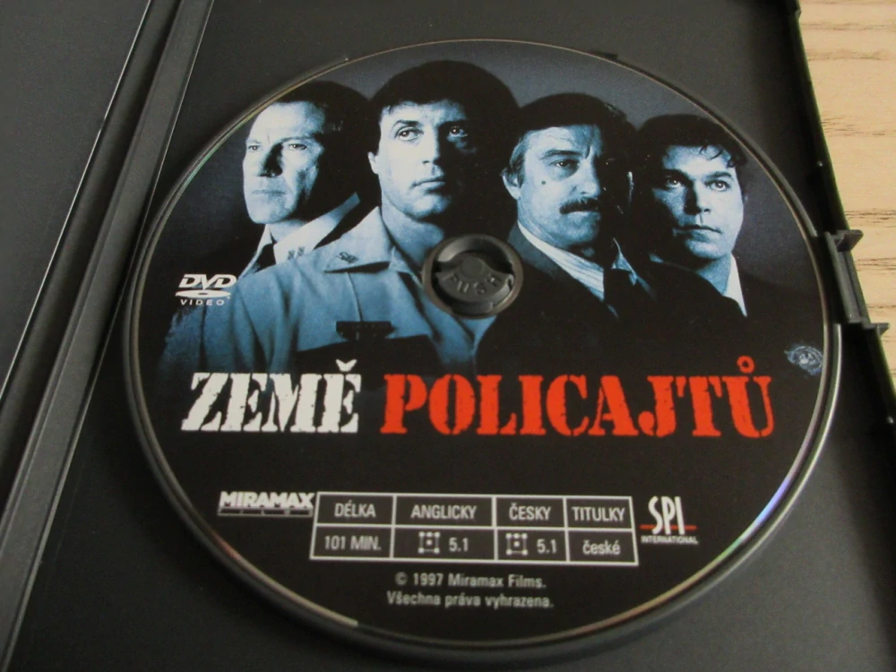 ZEMĚ POLICAJTŮ, S. STALLONE, H. KEITEL, GB OBAL, ČESKÉ DVD FILM