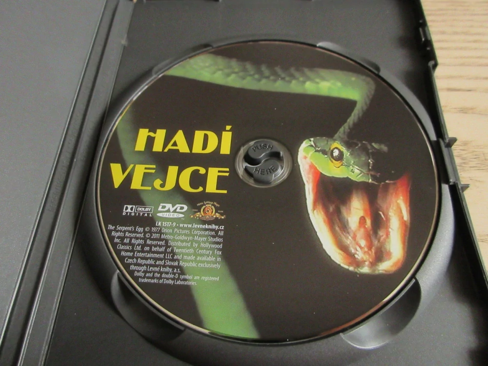 HADÍ VEJCE, L.ULLMANN, D.CARRADINE, I.BERGMAN, GB OBAL, ČESKÁ VERZE, DVD FILM