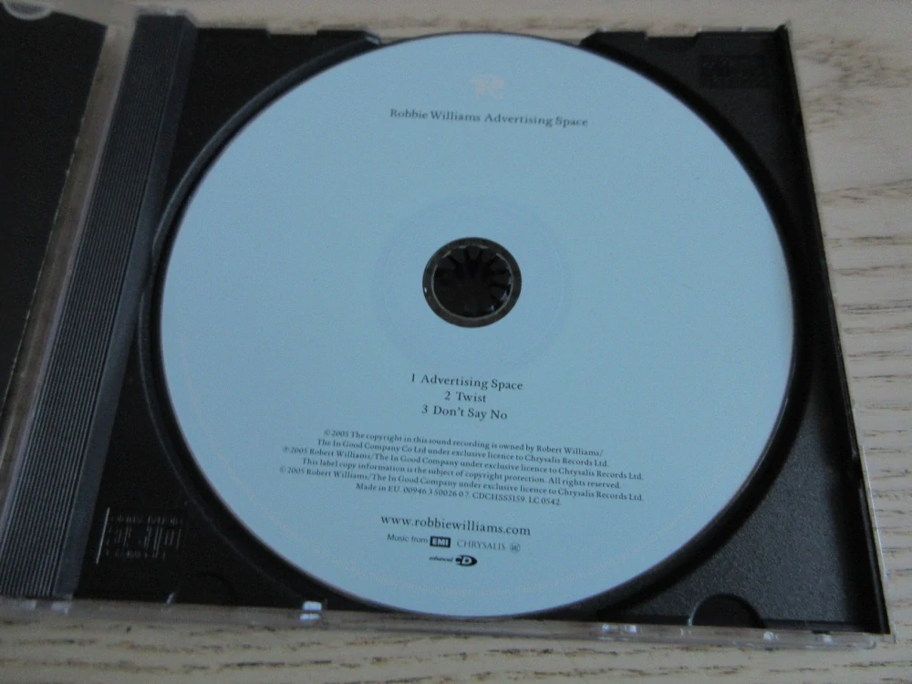 ADVERTISING SPACE, ROBBIE WILLIAMS, CD HUDBA