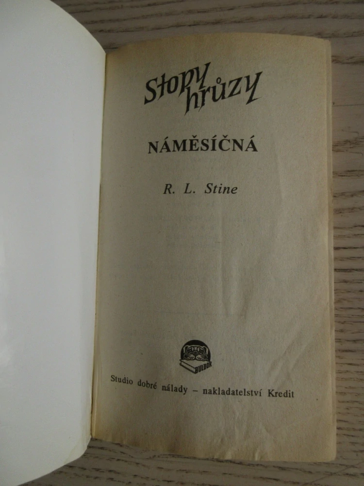 STOPY HRŮZY 30 - NÁMĚSÍČNÁ, R. L. STINE, **an