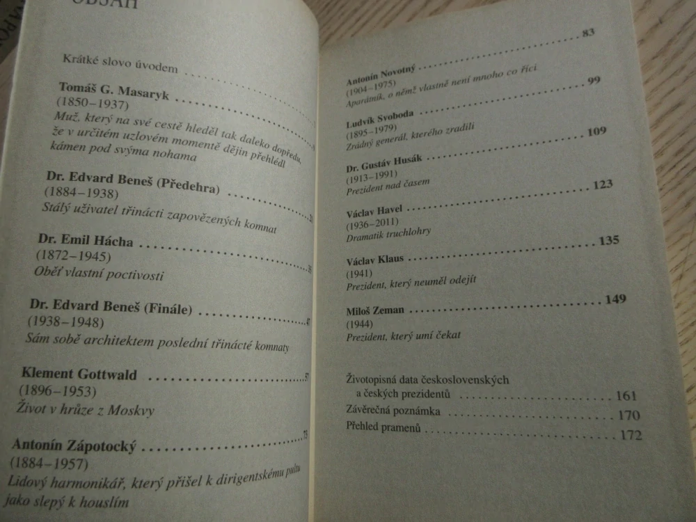 TŘINÁCTÉ KOMNATY NAŠICH PREZIDENTŮ, VÁCLAV JUNEK, **an