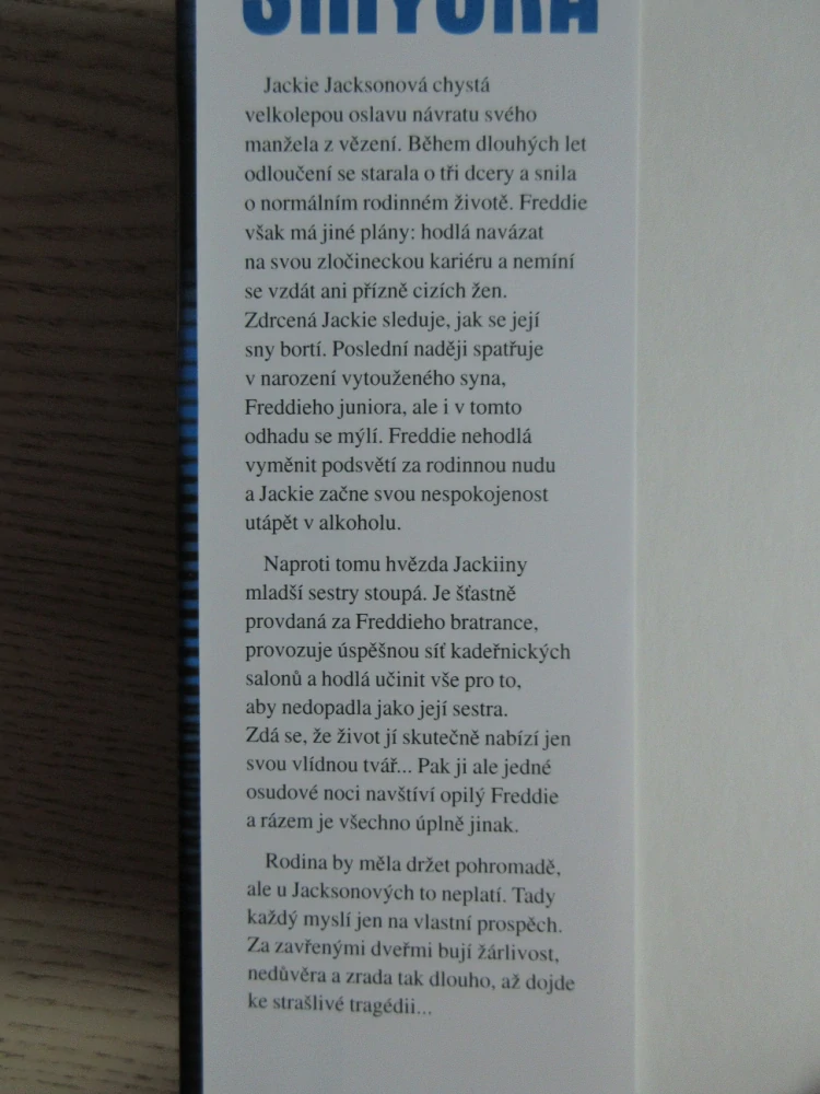 SMYČKA, MARTINA COLE, **an