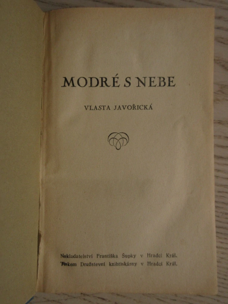 MODRÉ S NEBE, VLASTA JAVOŘICKÁ, **an