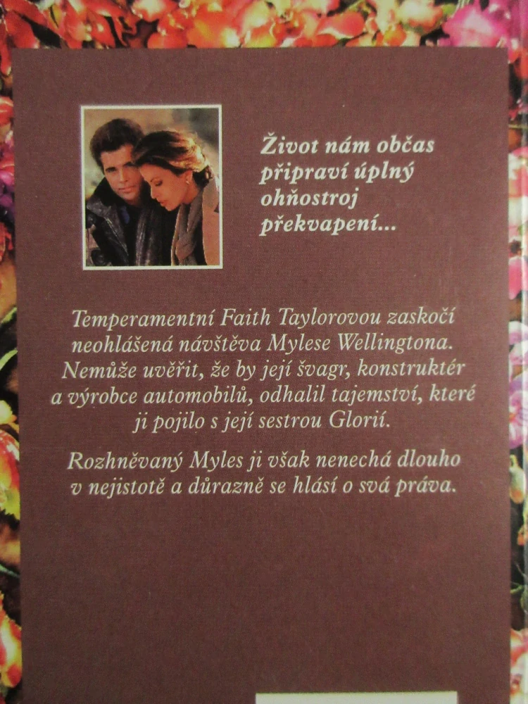 ZA ZAVŘENÝMI DVEŘMI, OLIVIA RUPPRECHT, **an