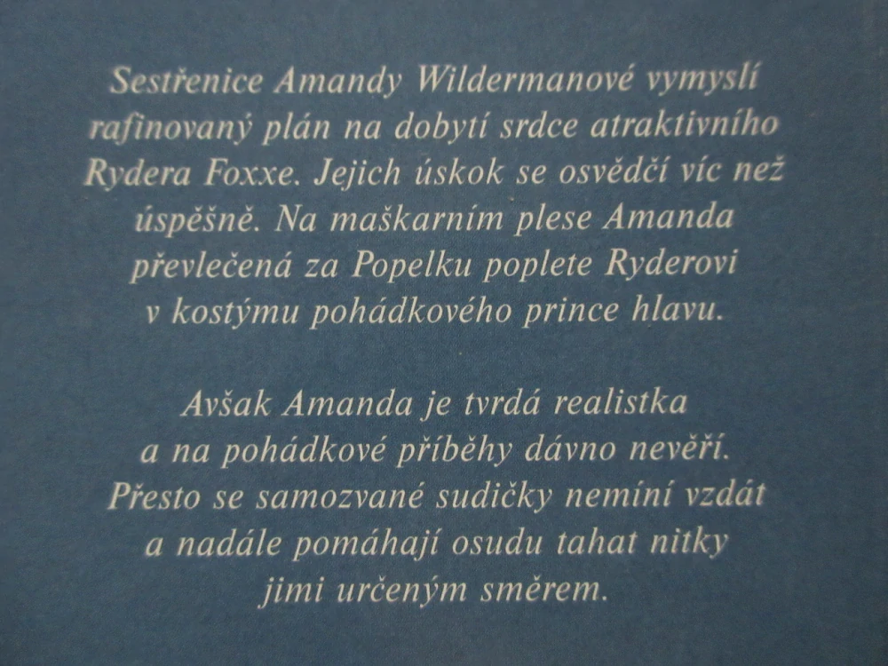 POPELČIN STŘEVÍČEK, KAY HOOPER, **an