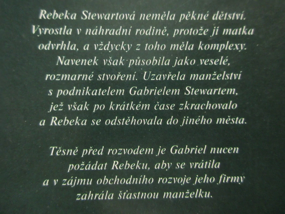NAVŽDY SVOJI... ?, PATRICIA OLNEY, **an
