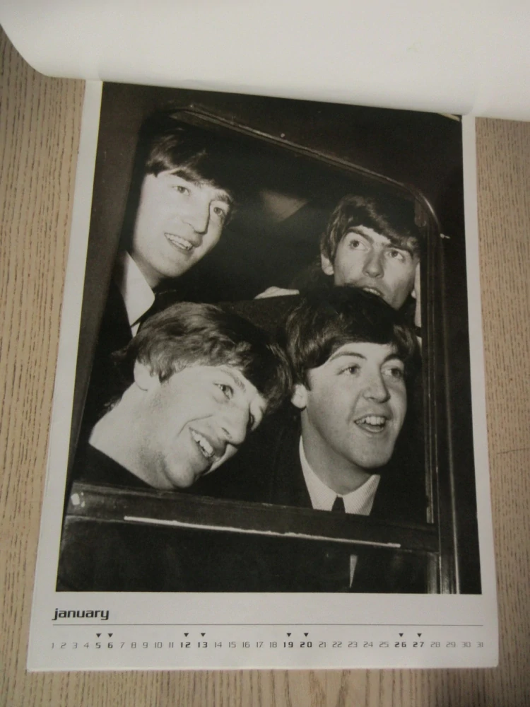 THE BEATLES, KALENDÁŘ 2002