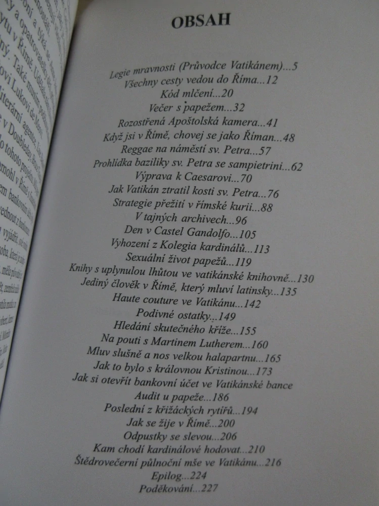 TAJNOSTI VATIKÁNU - PRŮVDCE ZÁKULISÍM, ROBERT J. HUTCHINSON, **an