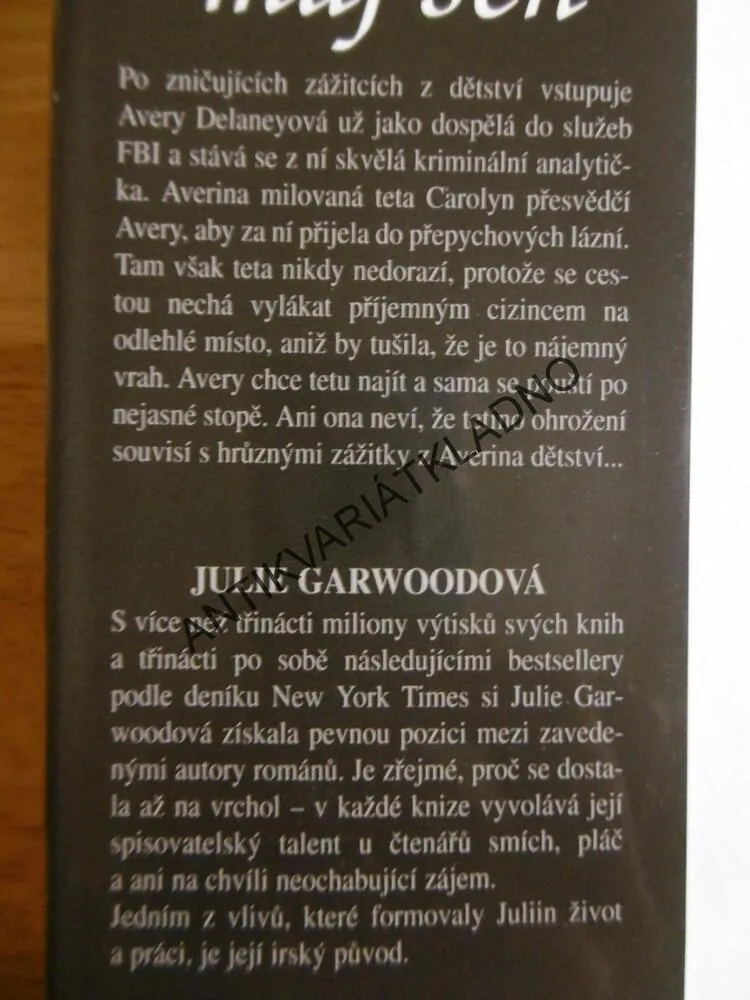 VRAŤ MI MŮJ SEN, JULIE GARWOOD, GARWOODOVÁ, **an