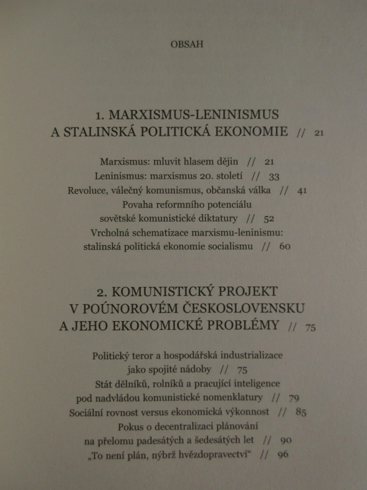 VEŘEJNÉ ZÁCHODKY ZE ZLATA, JIŘÍ SUK, **an