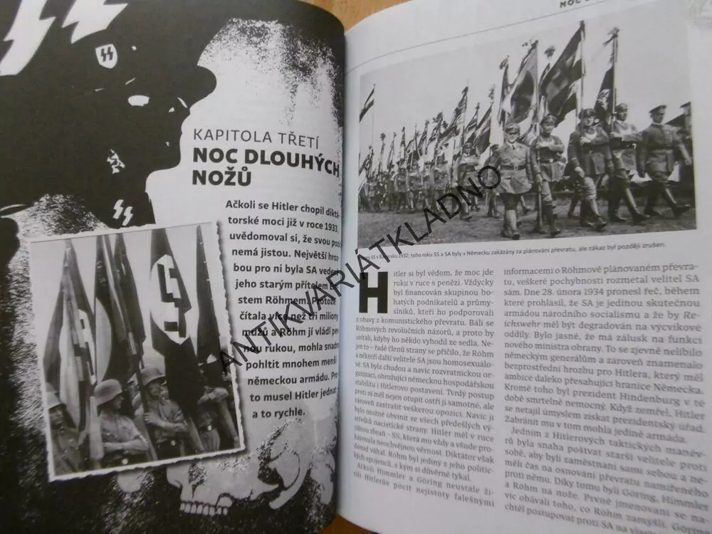 HISTORIE HITLEROVY NESLAVNÉ LEGIE SMRTI, CAWTHORNE, **an