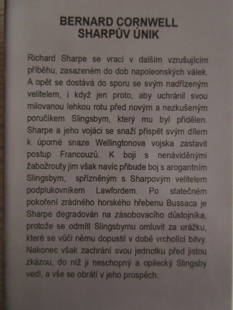 SHARPŮV ÚNIK, BERNARD CORNWELL, **an