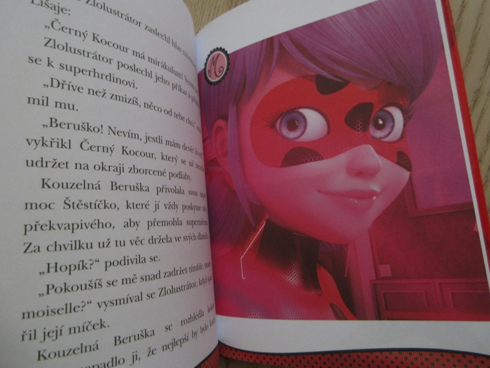 KOUZELNÁ BERUŠKA A ČERNÝ KOCOUR: ZLOLUSTRÁTOR, **an