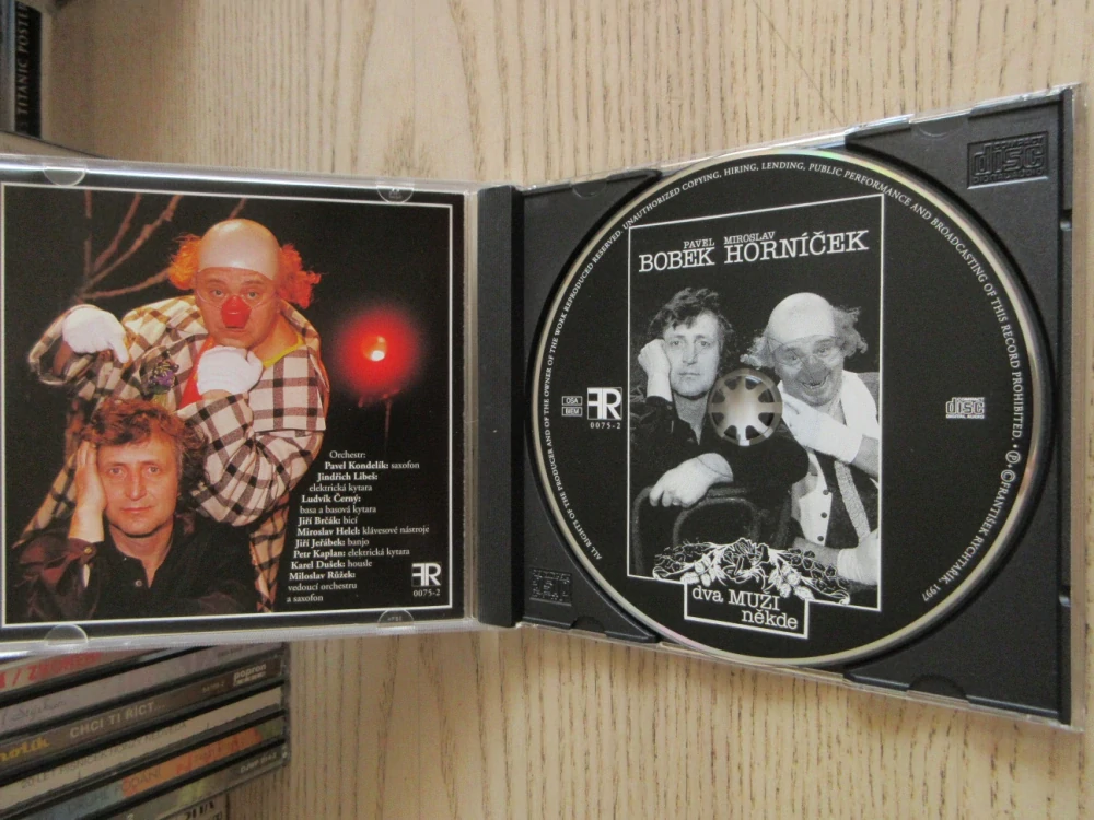 DVA MUŽI NĚKDE, PAVEL BOBEK, MIROSLAV HORNÍČEK, CD HUDBA + MLUVENÉ SLOVO