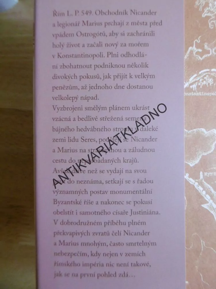 HEDVÁBNÝ STROM, JULIAN STOCKWIN, **an