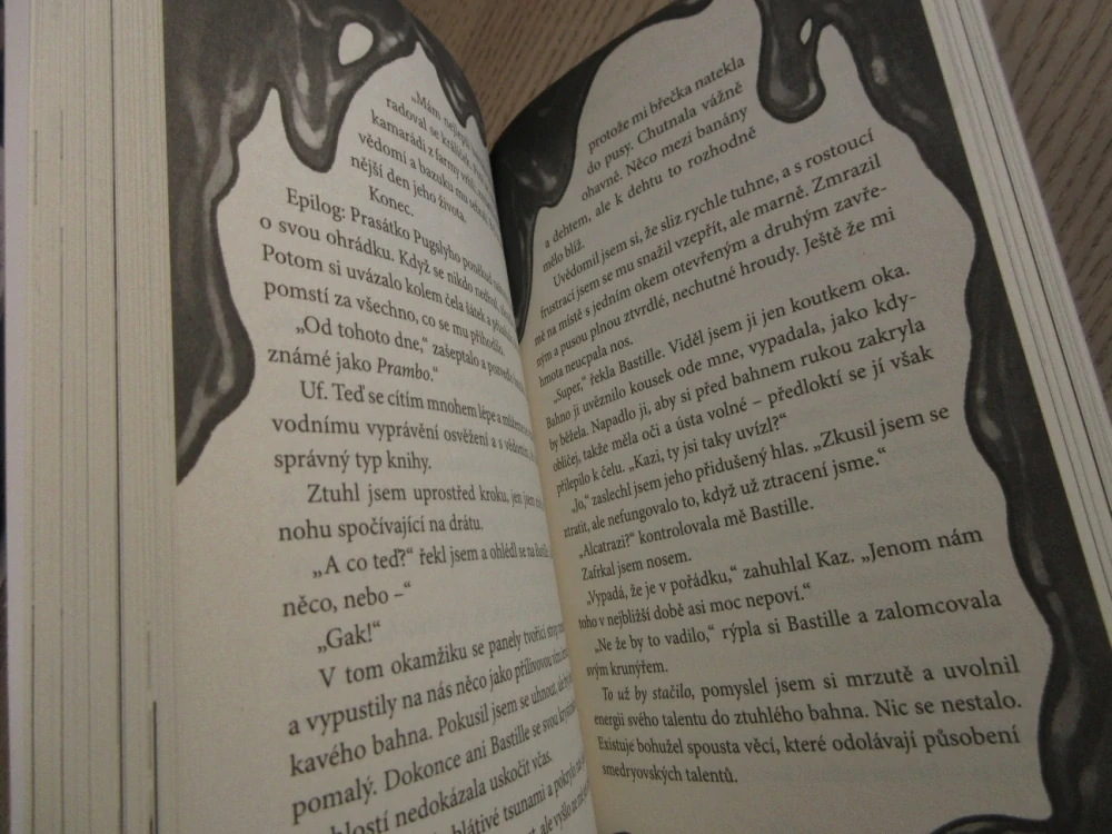 ALCATRAZ VERSUS LEGIE ZAKLADATELOVÝCH KOSTÍ, BRANDON SANDERSON, **an