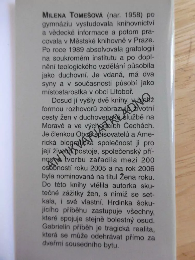 BLÍZKO OBZORU, JESSICA KOCH, **an