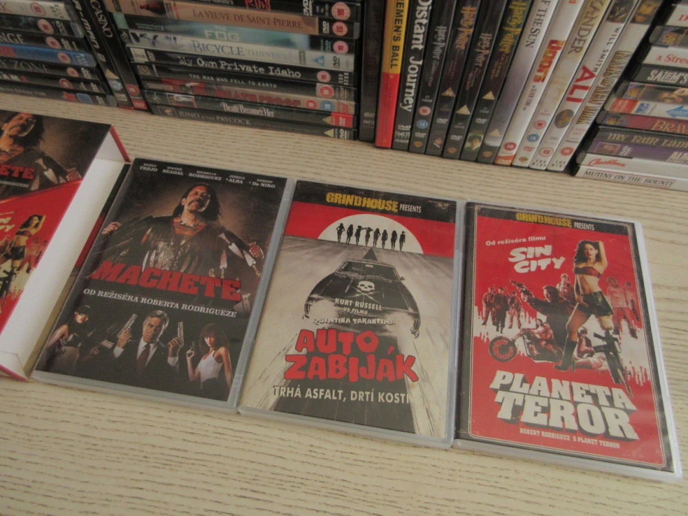 PLANETA TEROR, AUTO ZABIJÁK, MACHETTE, 3X DVD FILM