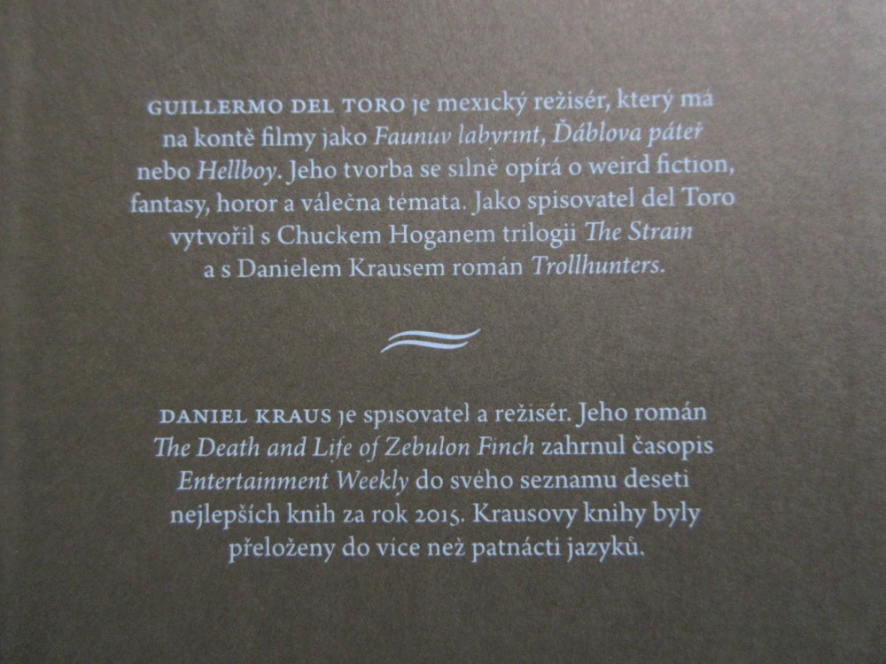 TVÁŘ VODY, GUILLERMO DEL TORO, DANIEL KRAUS, **an
